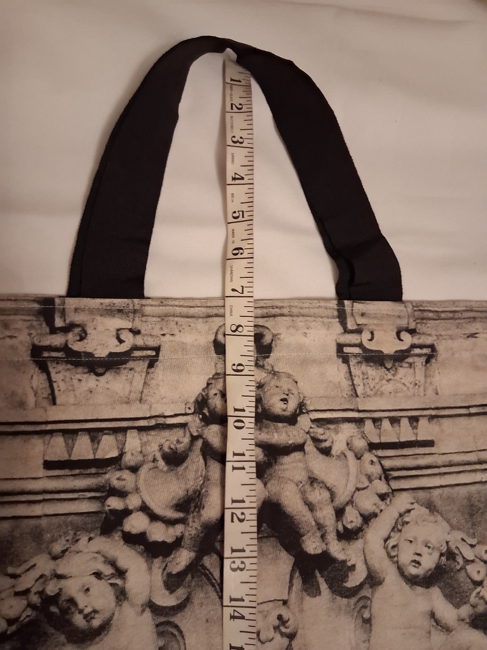 Rear DOLCE & GABBANA Oversized Tote Bag - Grey and Black Baroque Print - NWOT - Picture 7 of 8